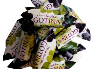 Milk candy 'Gotiņa' with raisins